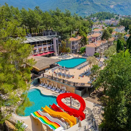Pine Valley Hotel 4*