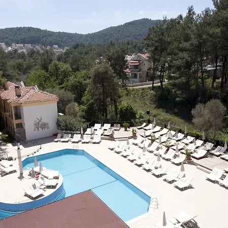 欧鲁万盛酒店 4*