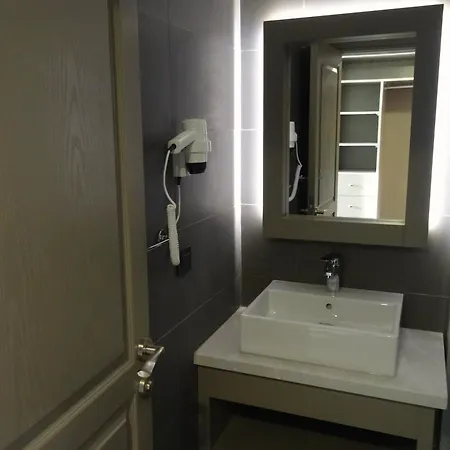 Hotel Pine Valley 4*