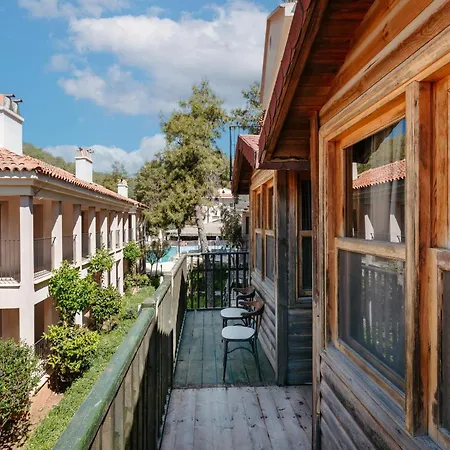 Pine Valley Szálloda