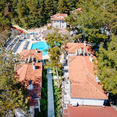 Pine Valley Szálloda 4*