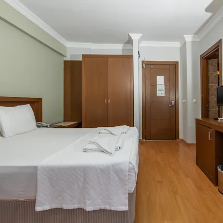 Szálloda Pine Valley 4*