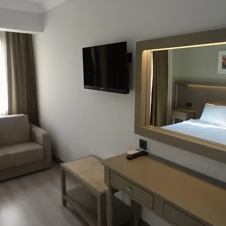 بن فالي أولودينيز 4*
