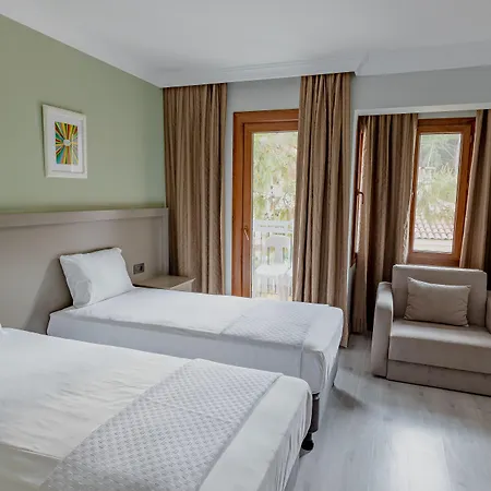 Pine Valley Szálloda