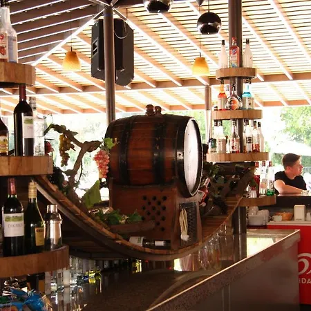 Szálloda Pine Valley 4*