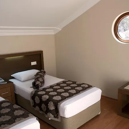 بن فالي أولودينيز 4*